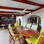 Primavera Sea View Villa